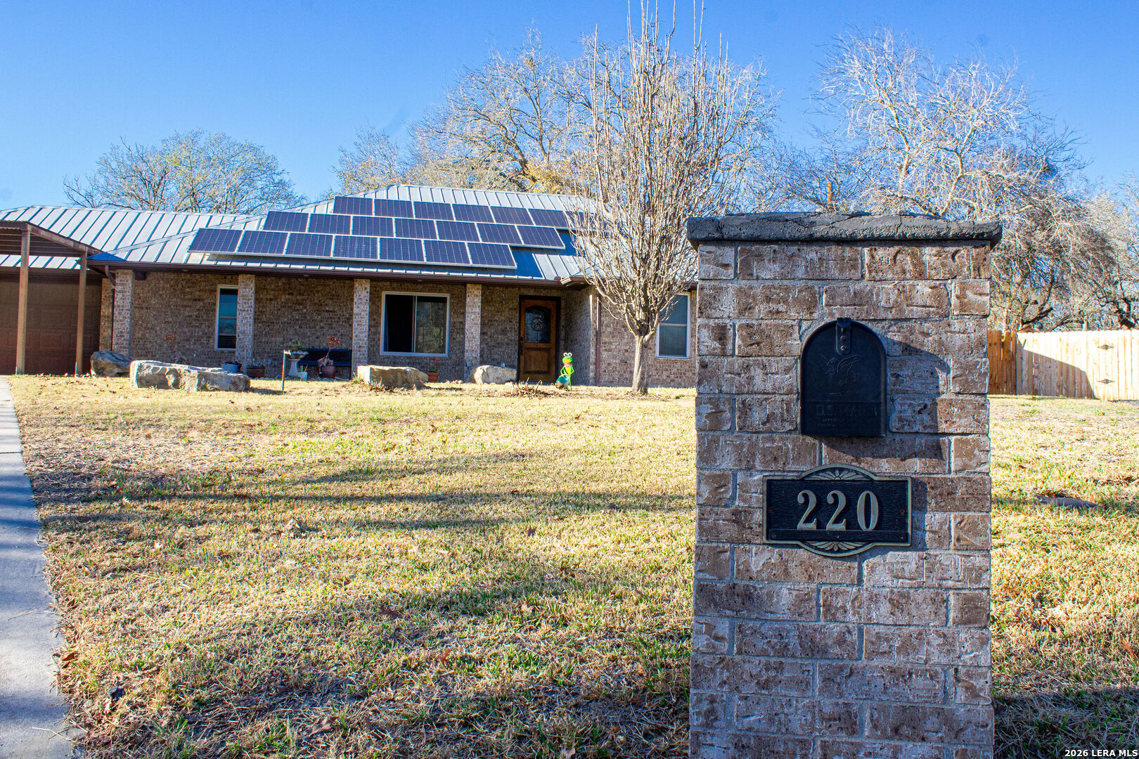 220 Eagle Nest Pleasanton TX 78064
