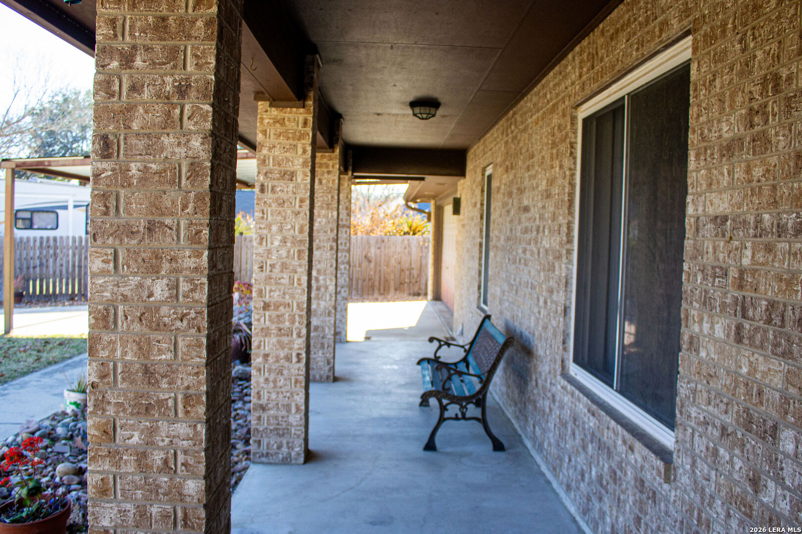220 Eagle Nest Pleasanton TX 78064