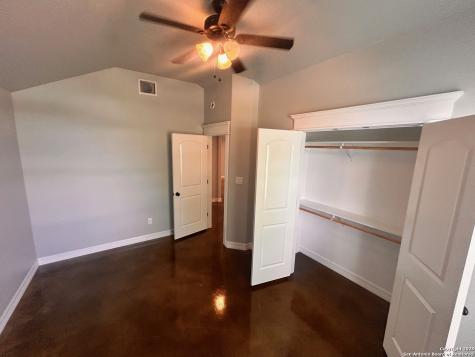 113 S Third Skidmore TX 78389