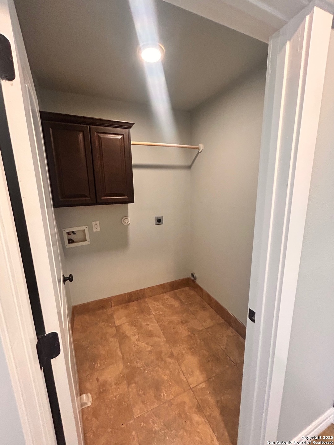 113 S Third Skidmore TX 78389