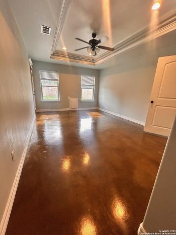 113 S Third Skidmore TX 78389