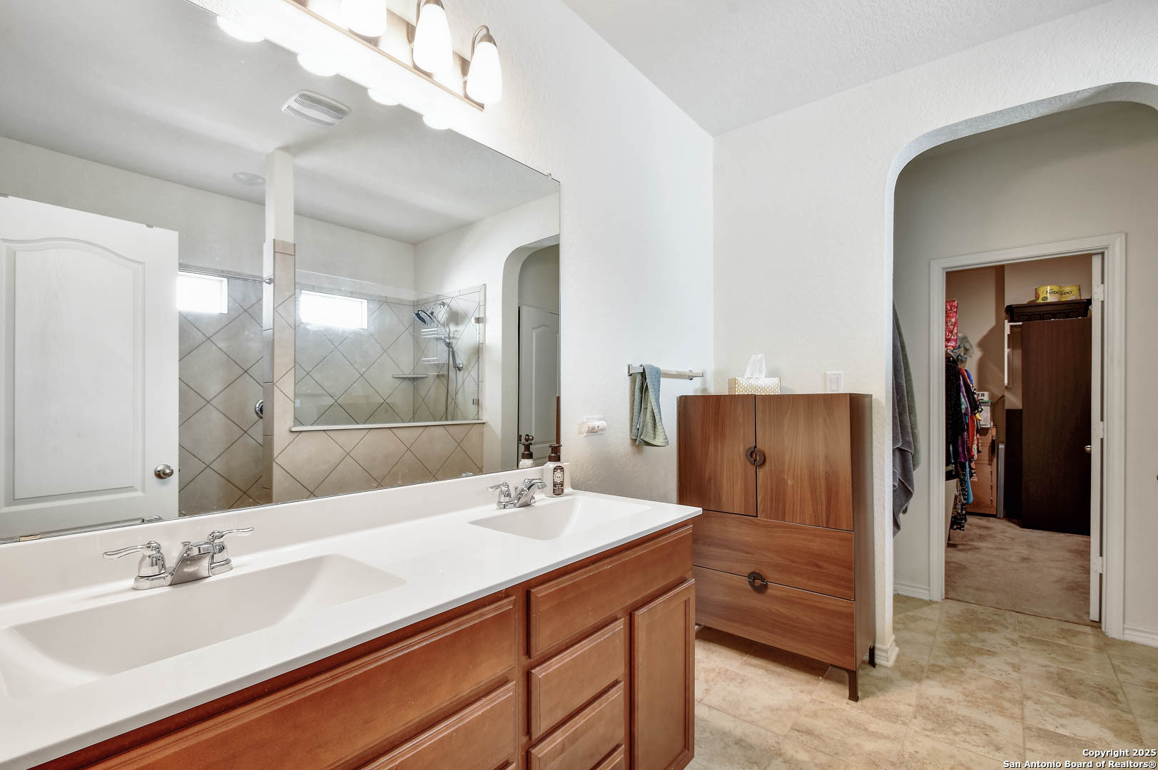 145 Rustic Universal City TX 78148