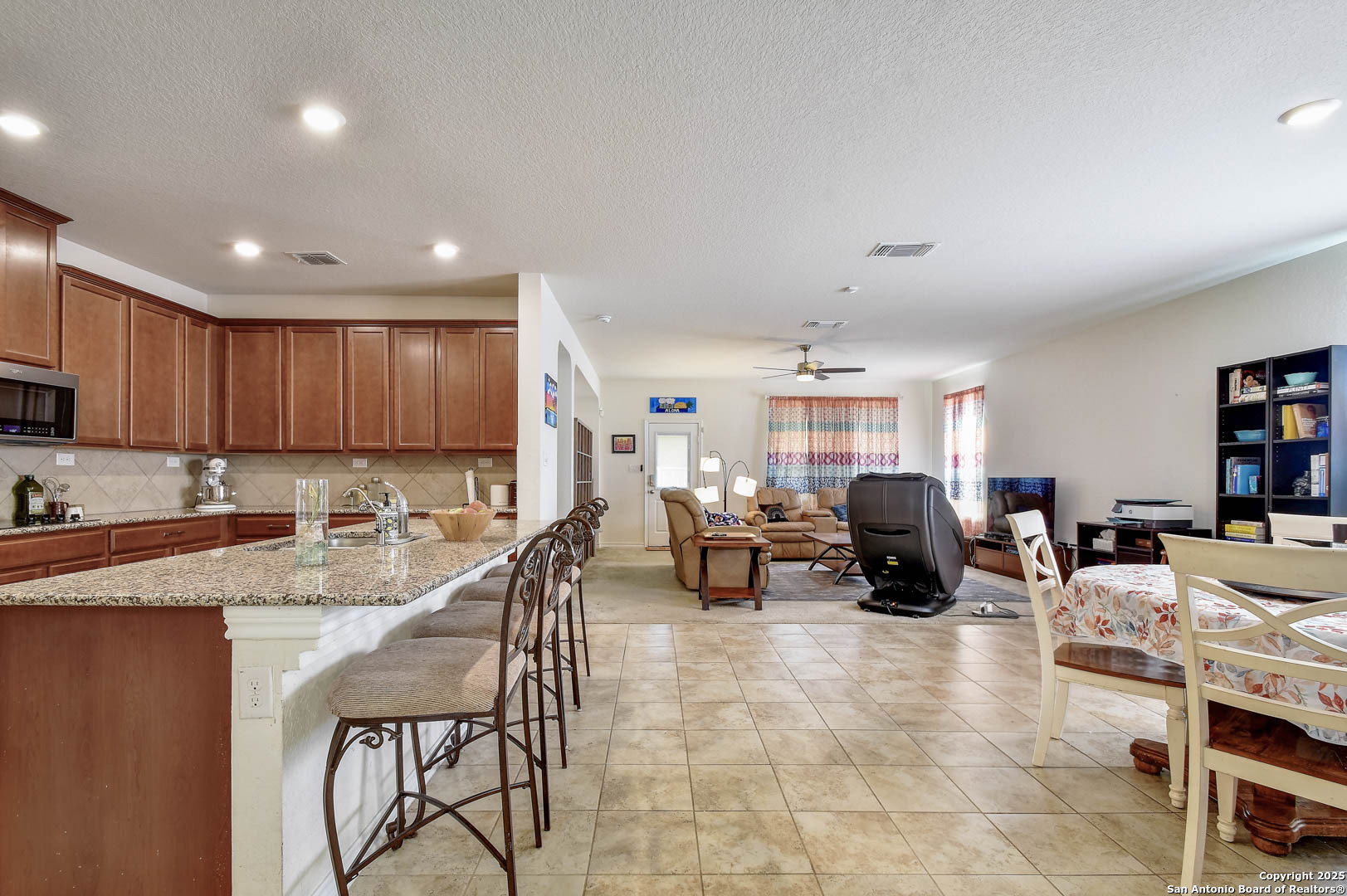 145 Rustic Universal City TX 78148
