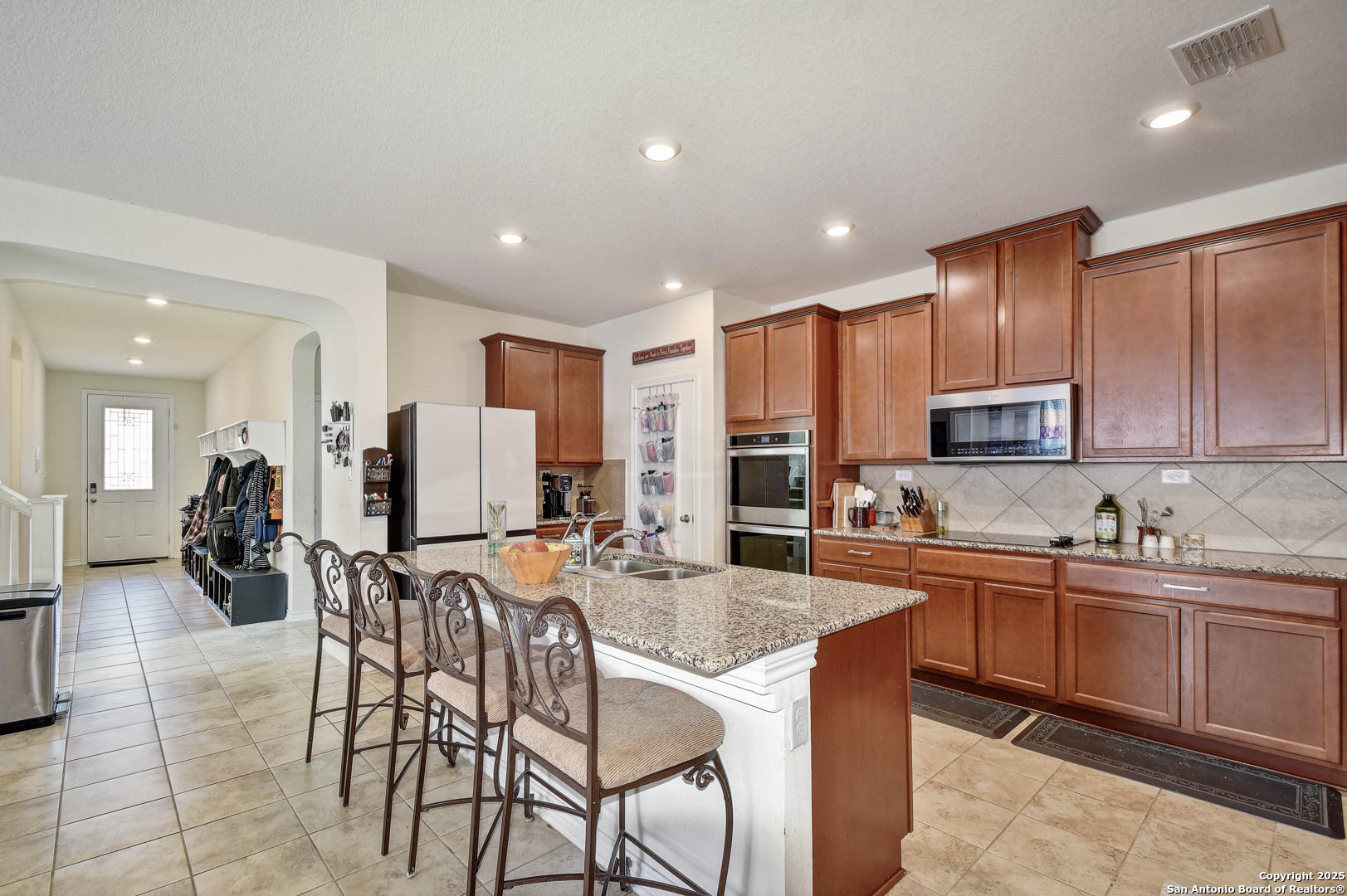 145 Rustic Universal City TX 78148