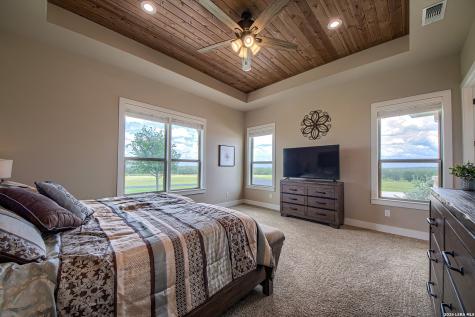 1188 County Road 328 Adkins TX 78101