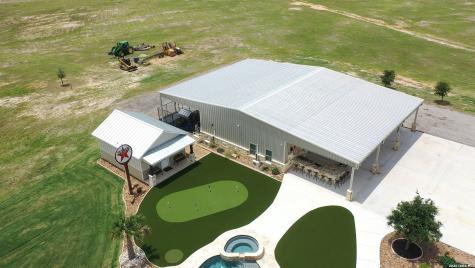 1188 County Road 328 Adkins TX 78101