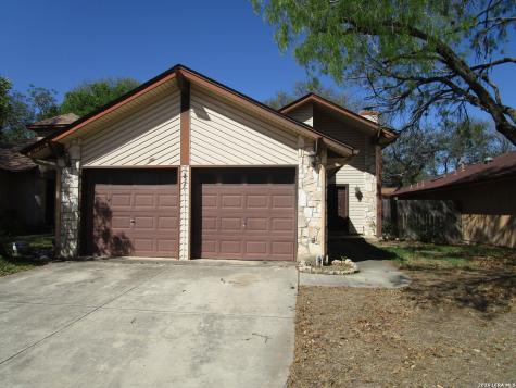 12527 Valle Dezavala San Antonio TX 78249