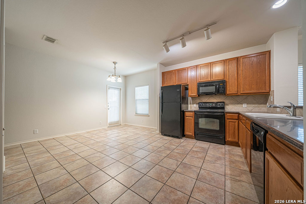 6214 Pecan Tree San Antonio TX 78240
