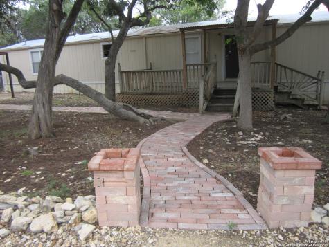 1095 Scenic Drive Bandera TX 78003