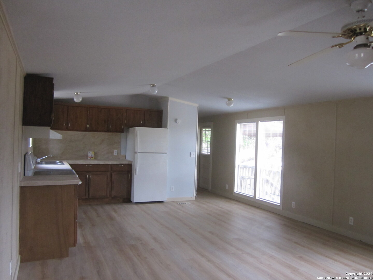 1095 Scenic Drive Bandera TX 78003