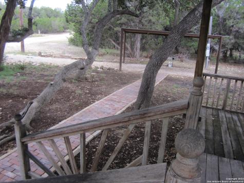 1095 Scenic Drive Bandera TX 78003