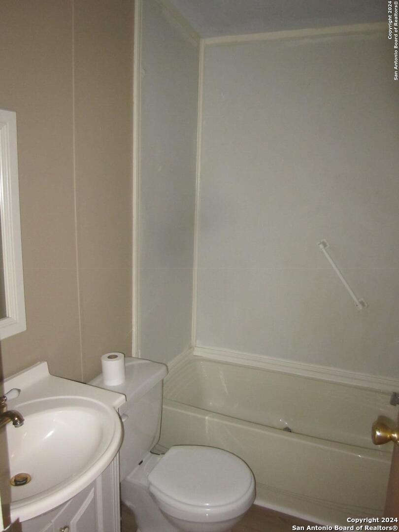 1095 Scenic Drive Bandera TX 78003