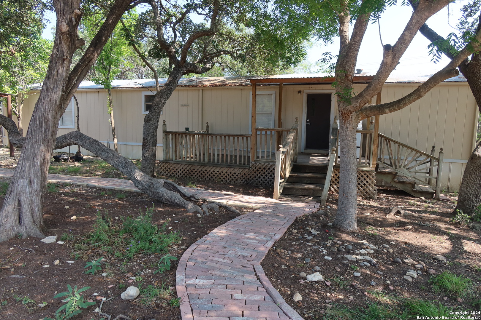 1095 Scenic Drive Bandera TX 78003
