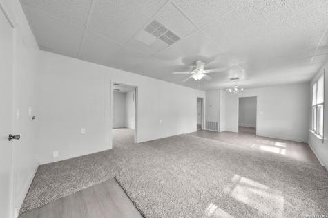 804 Commerce Street Pleasanton TX 78064