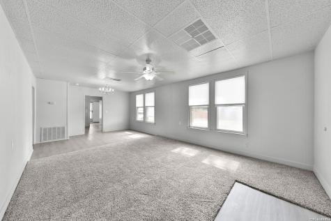 804 Commerce Street Pleasanton TX 78064
