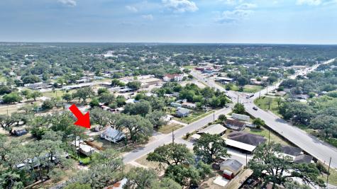 804 Commerce Street Pleasanton TX 78064