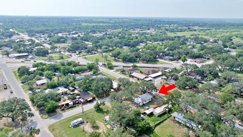 804 Commerce Street Pleasanton TX 78064