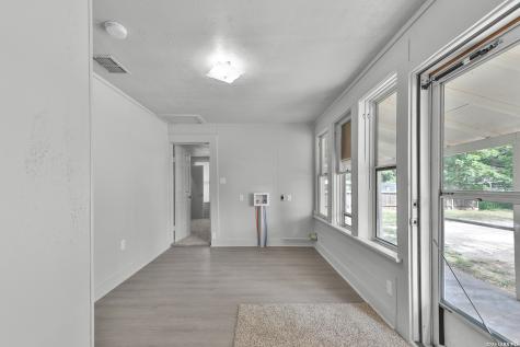 804 Commerce Street Pleasanton TX 78064