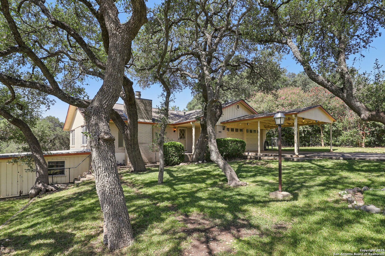 7222 Wild Eagle San Antonio TX 78255