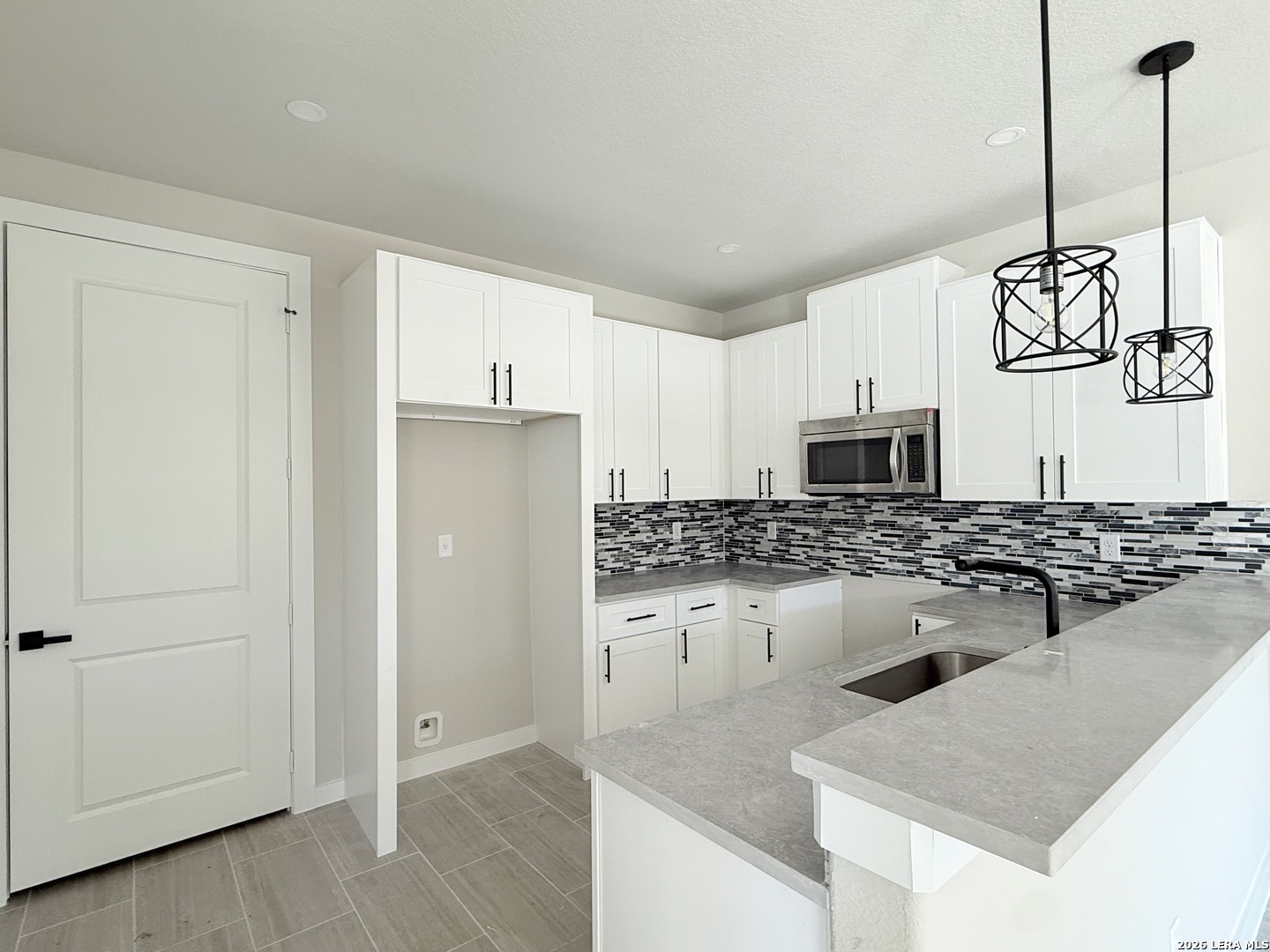 810 S San Eduardo Avenue San Antonio TX 78228