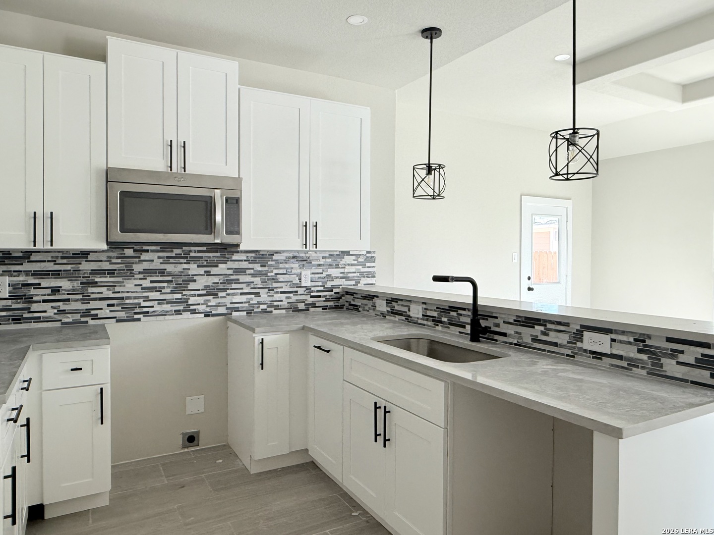 810 S San Eduardo Avenue San Antonio TX 78228