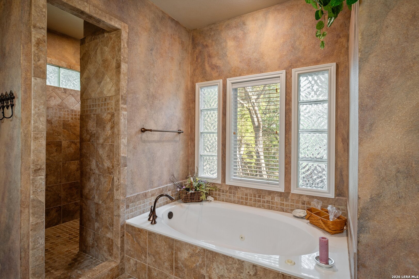 31327 Tres Lomas Bulverde TX 78163
