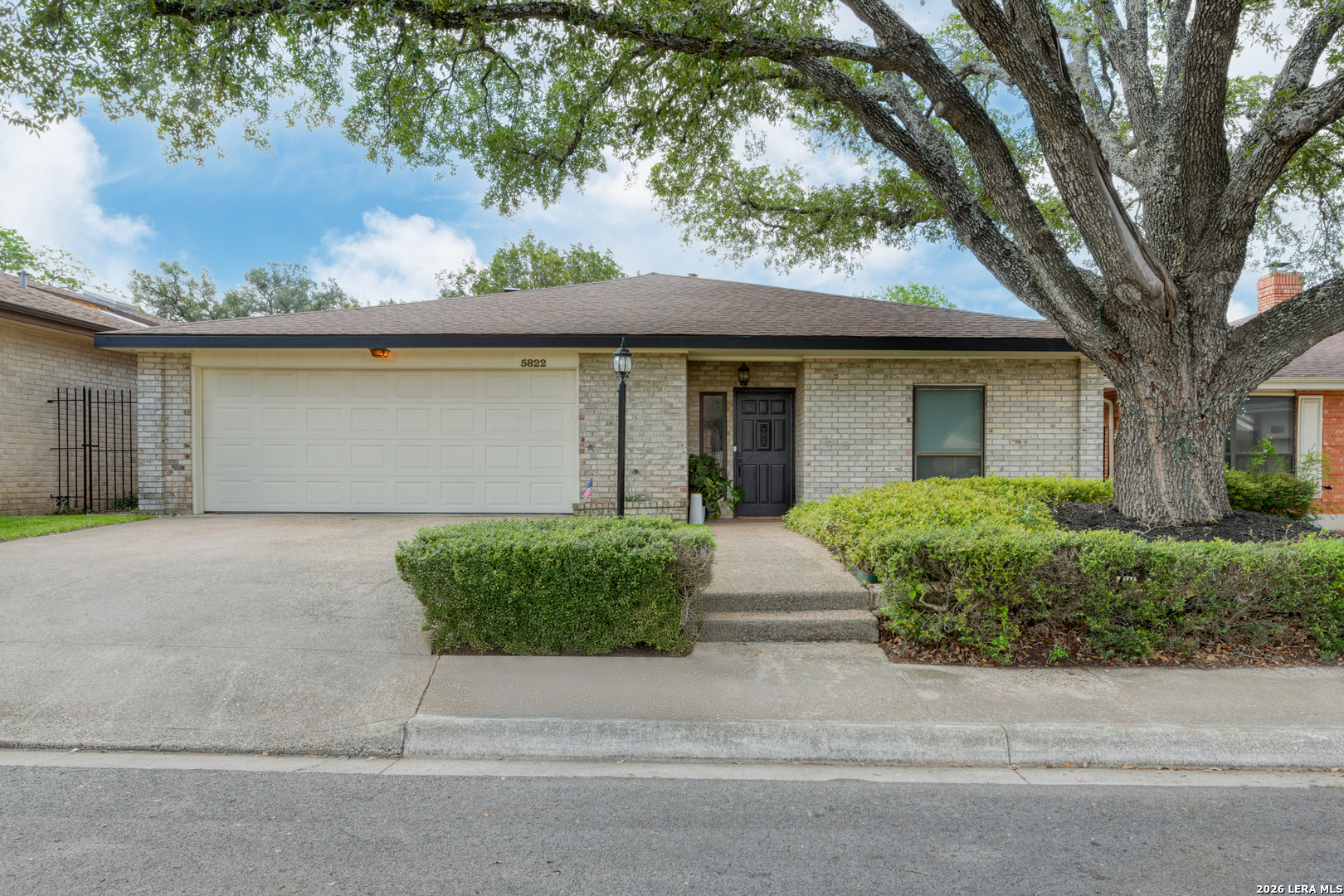5822 Northgap Windcrest TX 78239