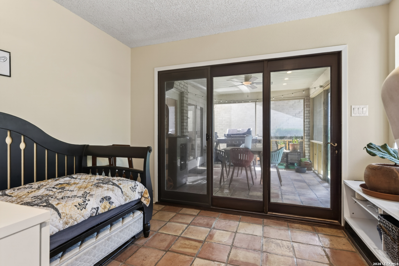 5822 Northgap Windcrest TX 78239