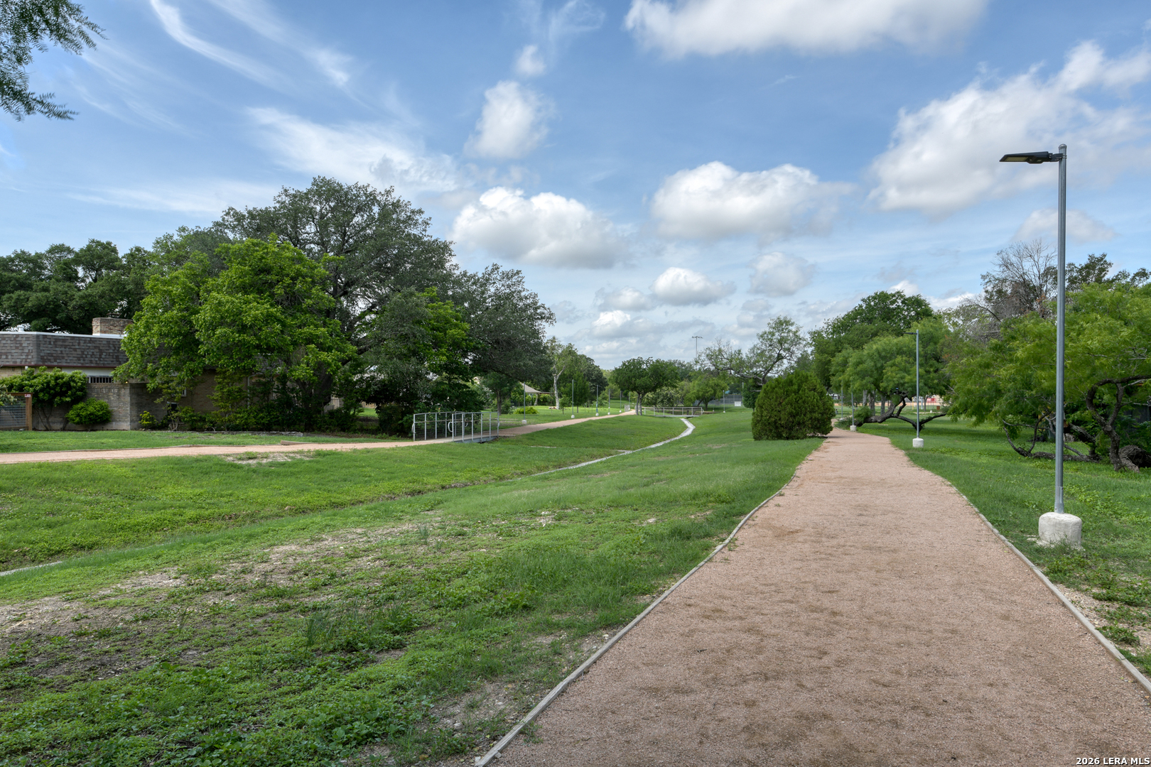 5822 Northgap Windcrest TX 78239