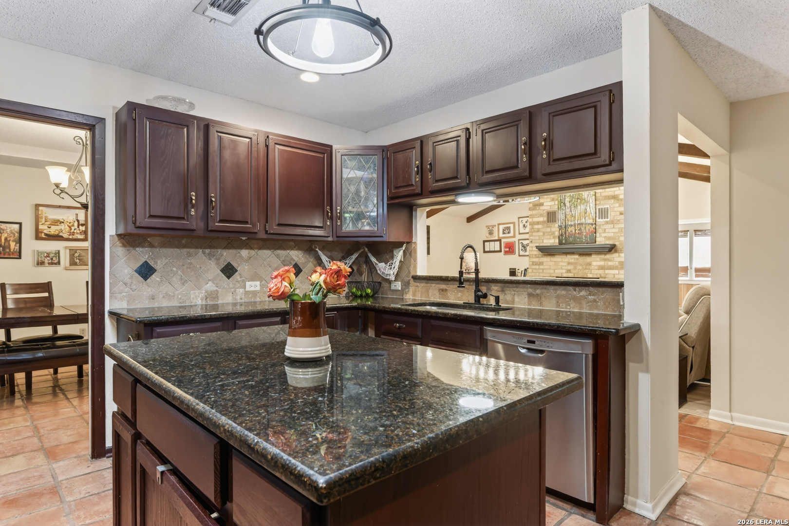 5822 Northgap Windcrest TX 78239