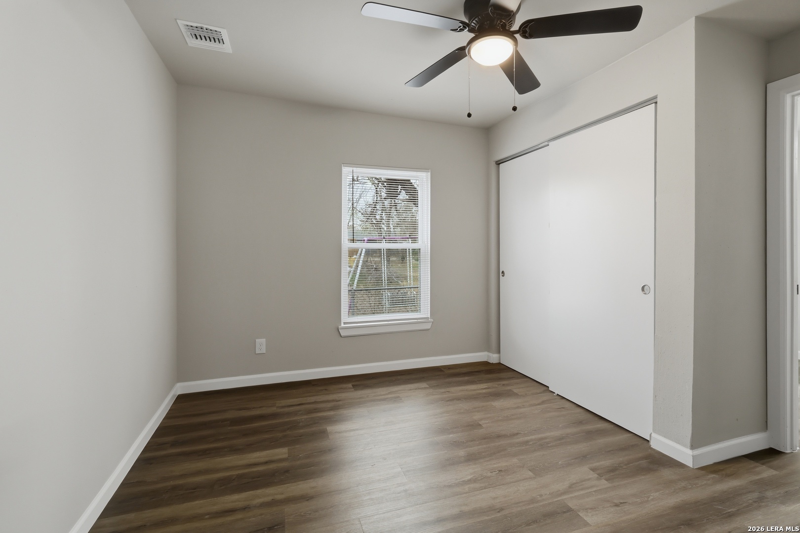 611 N San Ignacio Avenue San Antonio TX 78228