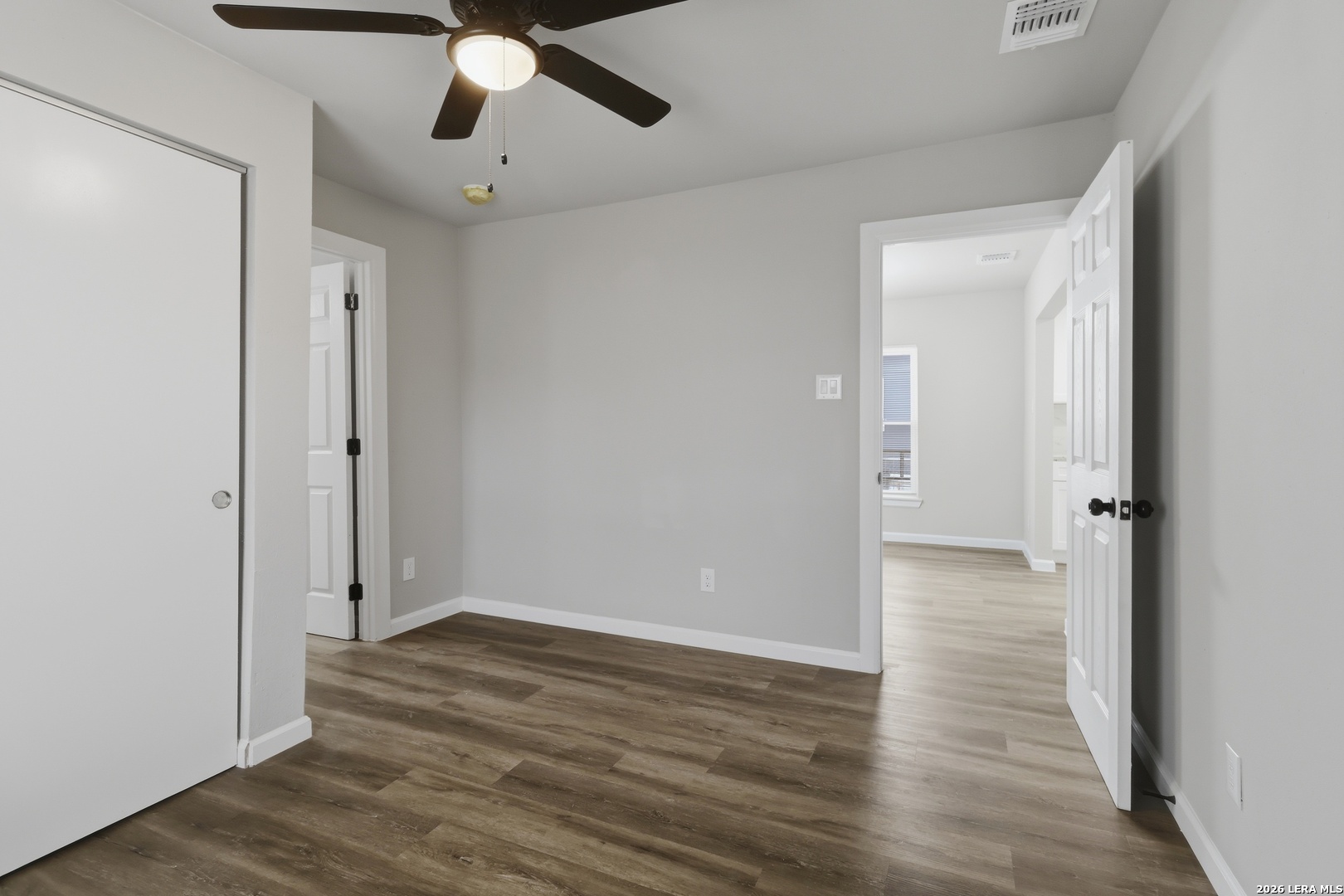 611 N San Ignacio Avenue San Antonio TX 78228