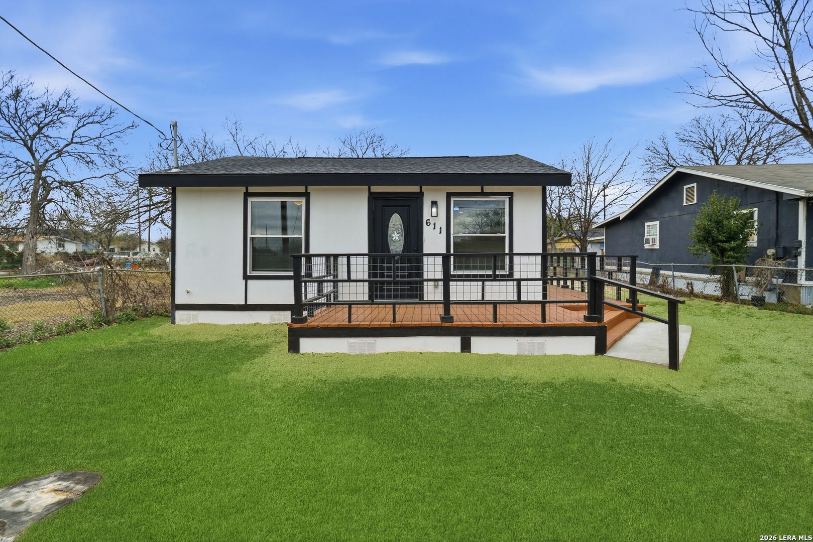 611 N San Ignacio Avenue San Antonio TX 78228