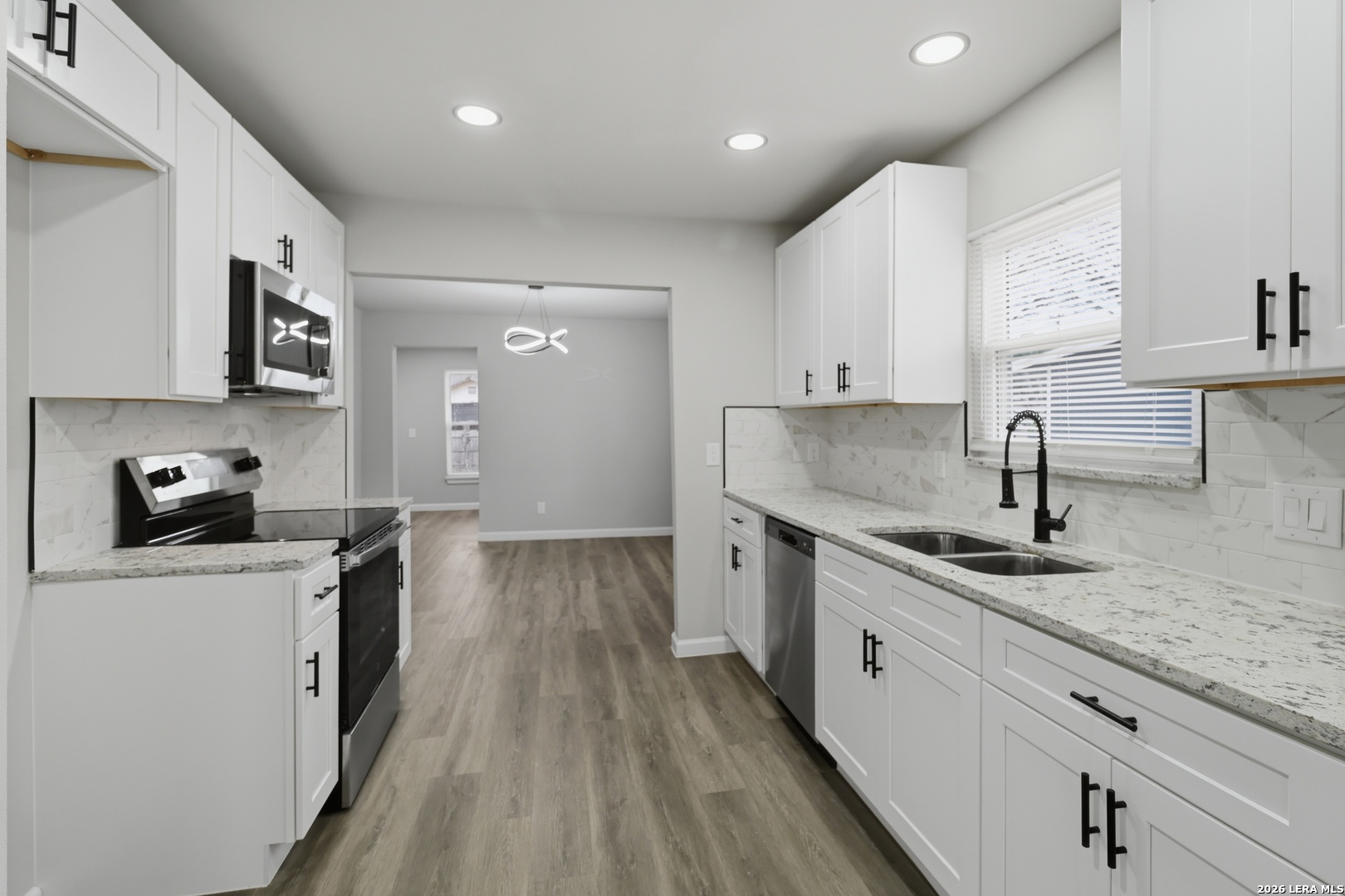 611 N San Ignacio Avenue San Antonio TX 78228