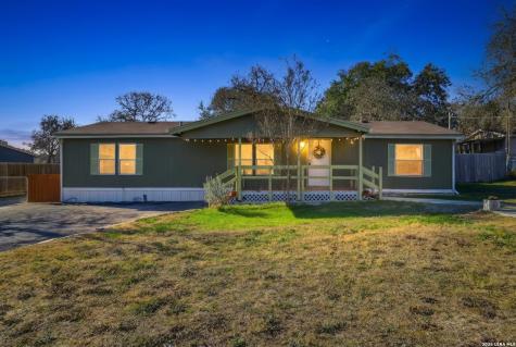 4418 Lost Hills Drive Elmendorf TX 78112