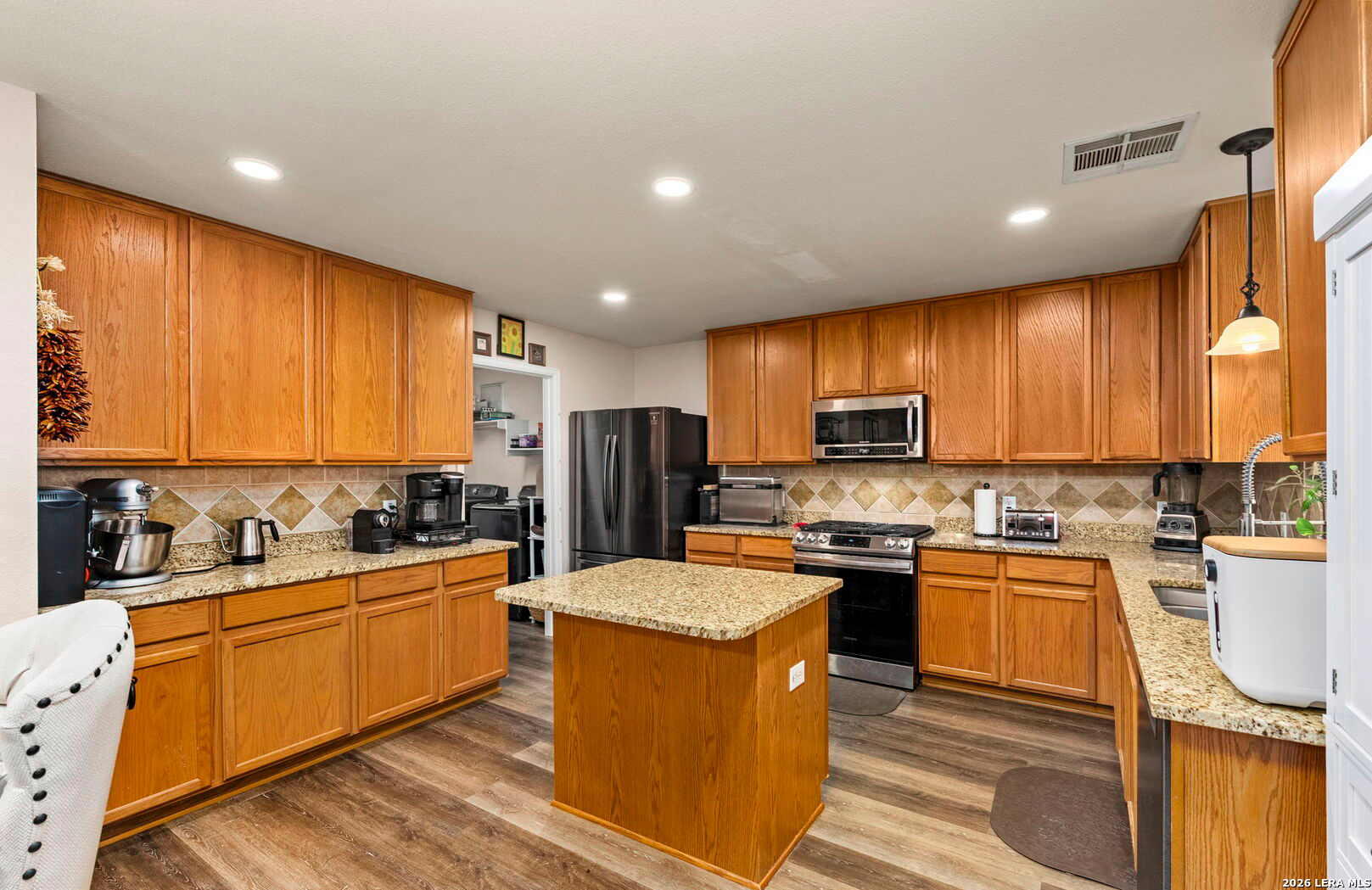 9738 Gypsy Cove Converse TX 78109