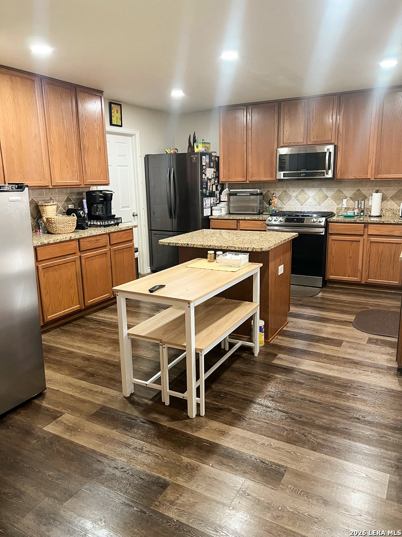 9738 Gypsy Cove Converse TX 78109