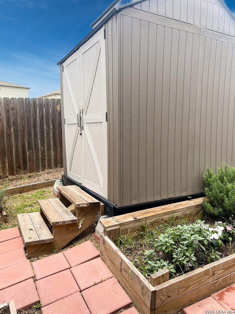 9738 Gypsy Cove Converse TX 78109