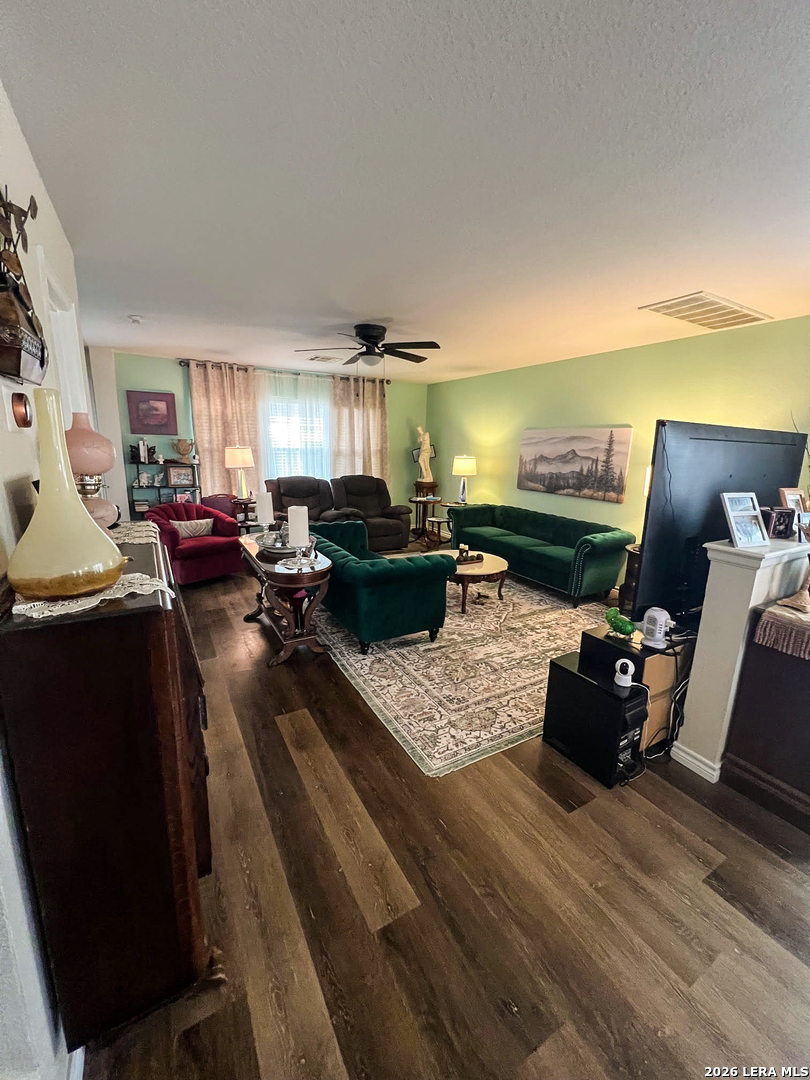 9738 Gypsy Cove Converse TX 78109