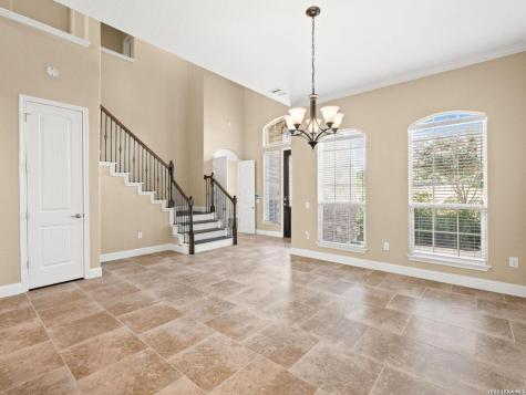 2194 Ranch Loop Drive New Braunfels TX 78132