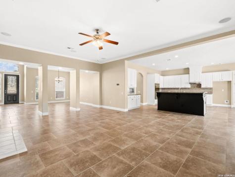 2194 Ranch Loop Drive New Braunfels TX 78132