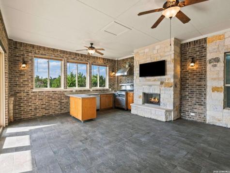 2194 Ranch Loop Drive New Braunfels TX 78132