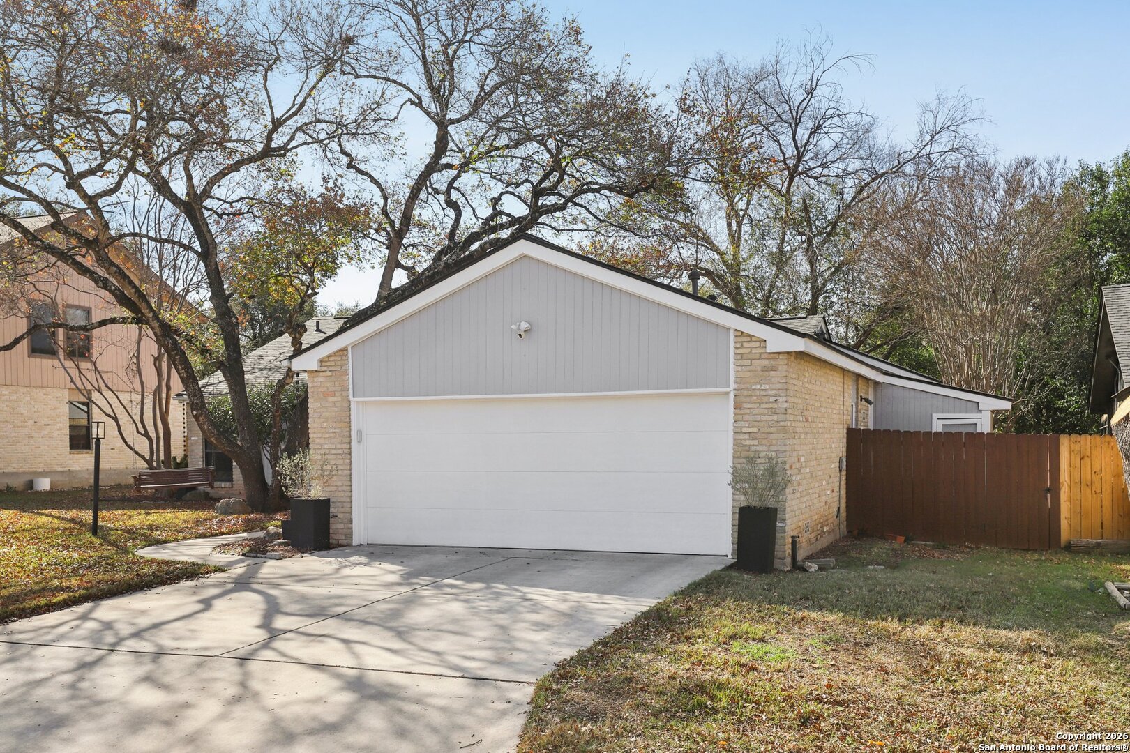 2430 Bluffridge San Antonio TX 78232