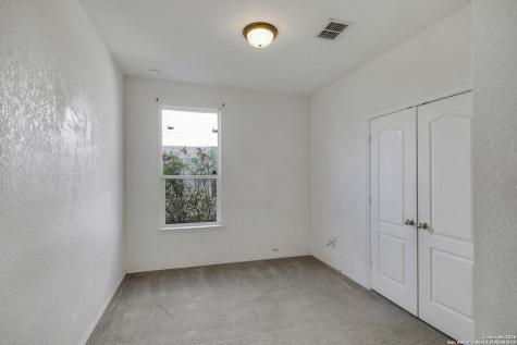 2435 Sundrop Bay San Antonio TX 78224