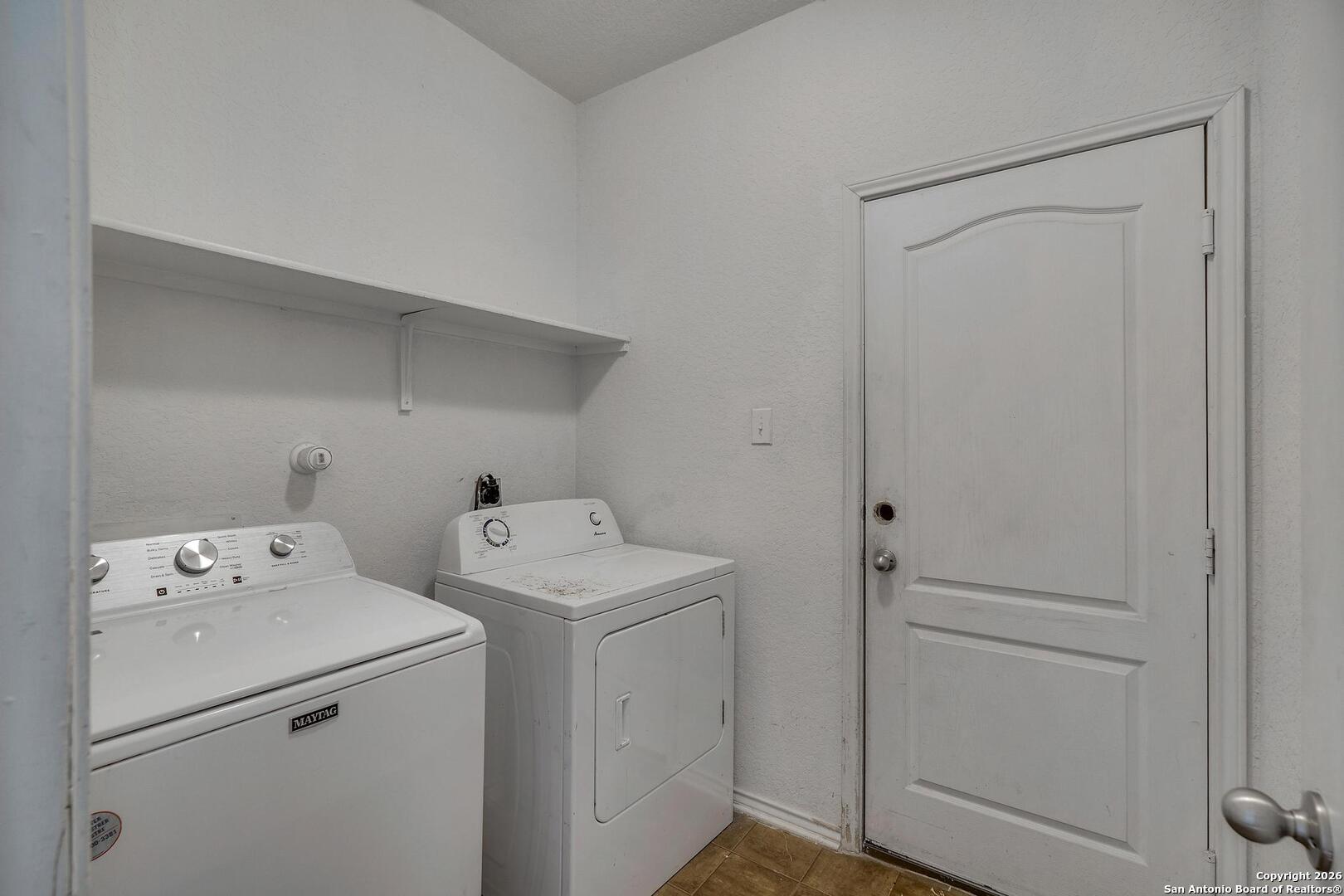 2435 Sundrop Bay San Antonio TX 78224