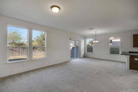 2435 Sundrop Bay San Antonio TX 78224