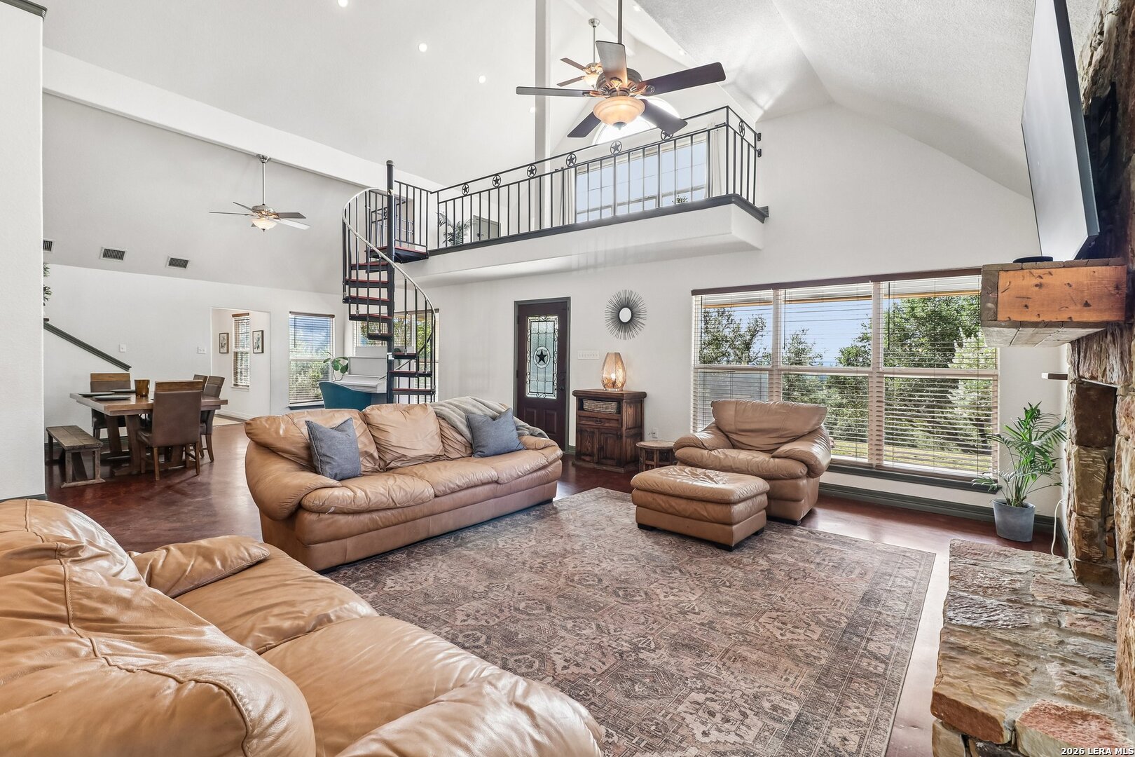 491 Forest Breeze Lakehills TX 78063