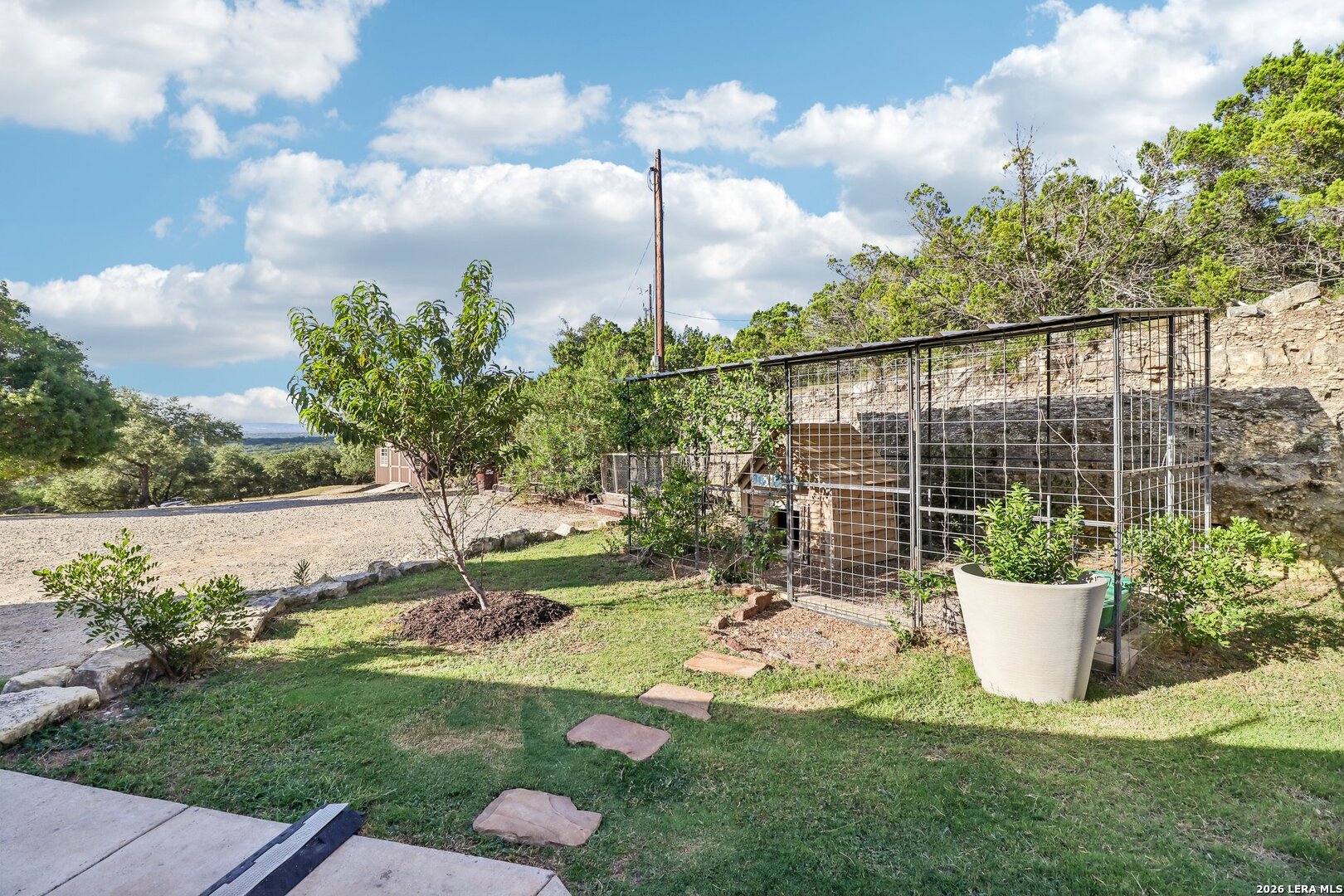 491 Forest Breeze Lakehills TX 78063