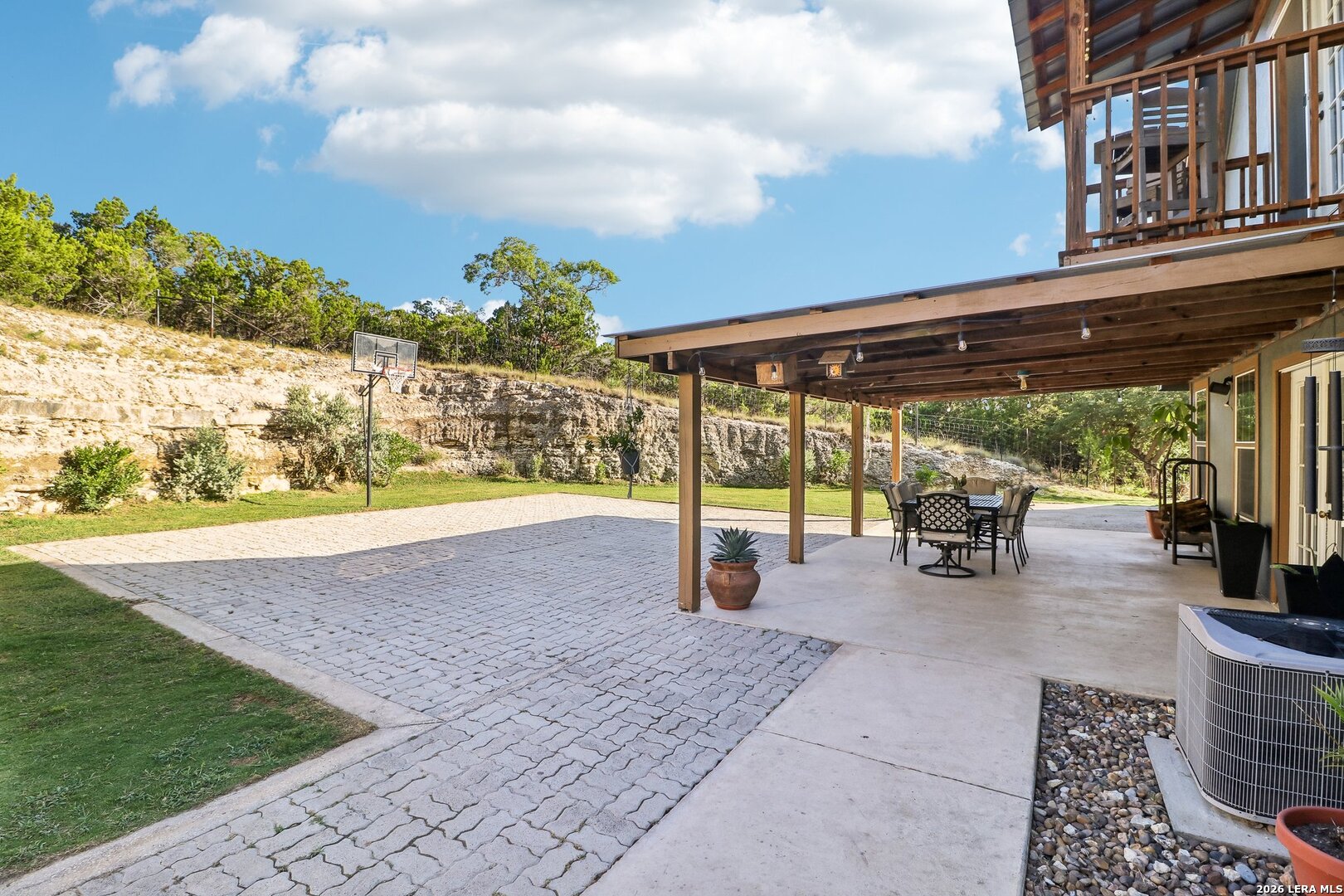 491 Forest Breeze Lakehills TX 78063