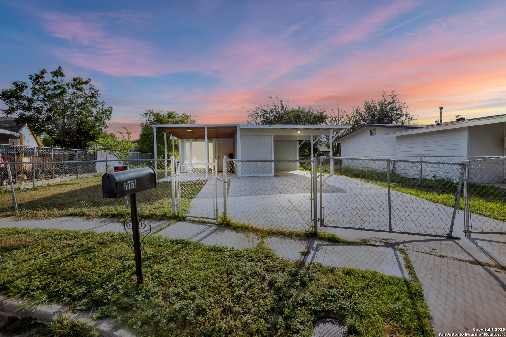 5751 Indian Sky San Antonio TX 78242